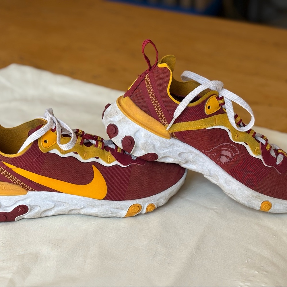 Nike Element 55 NCAA rare USC College Football Edition. Women’s size 6.5
